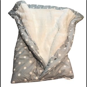 Snuggle baby swaddle blanket for boy or girl